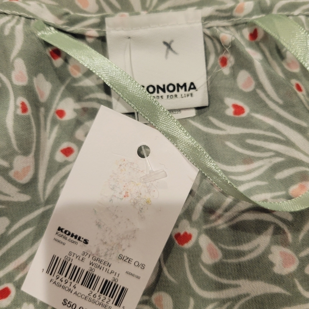 New Sonoma one size light green w/floral print bathrobe - Picture 4 of 5